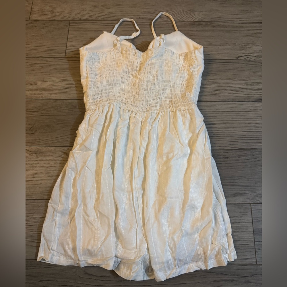 White Front Bow Patterned Romper (XS) - Picture 8 of 10